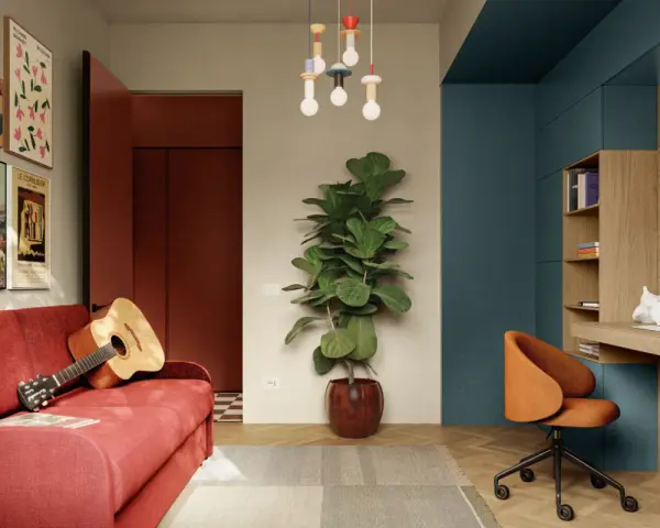 Un soggiorno con divano rosso, chitarra, piante e un angolo studio. Le pareti colorate particolari creano un ambiente vivace e moderno.