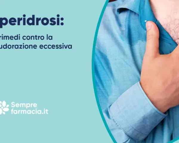 Iperidrosi: rimedi per la sudorazione eccessiva. Uomo con mano sul petto, camicia bagnata.